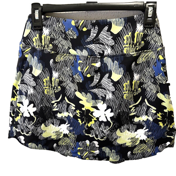 NWT Women's Marika Black And Yellow Stretch Skort Skirt Activewear in Small 4 6 - Picture 6 of 8